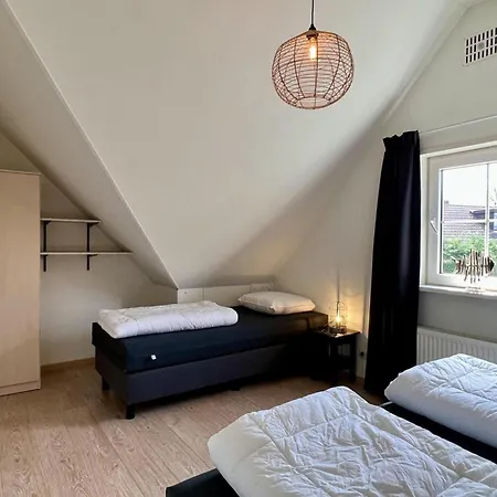 In Sint Maartenszee Near דירה